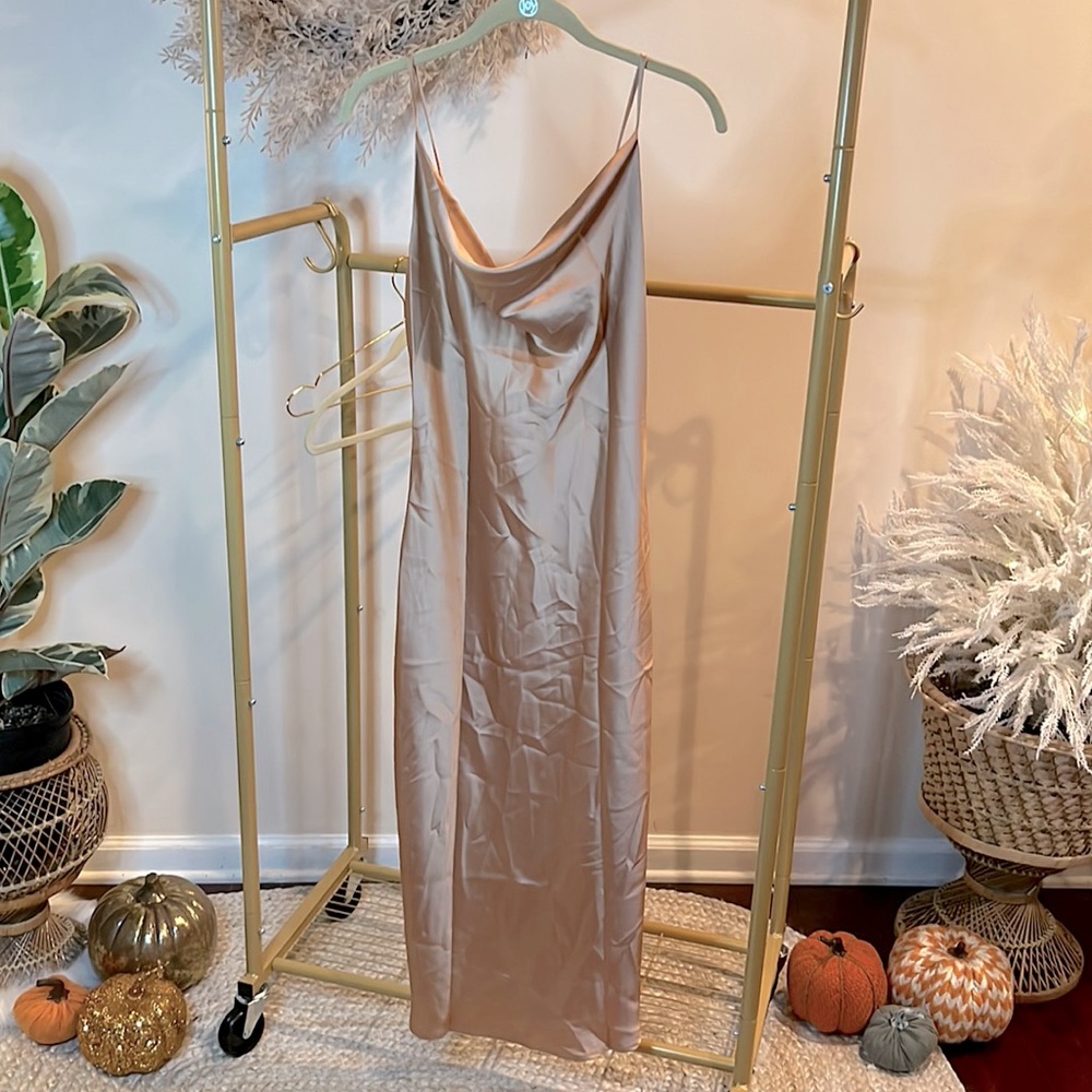 Sold Gold Persia Dress - Picture 6 of 11